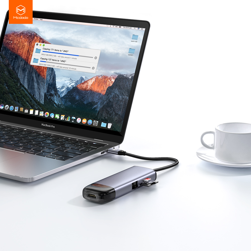 McDodo CA-773 8-i-1 Mångsidig USB-hubb för MacBooks, 100W