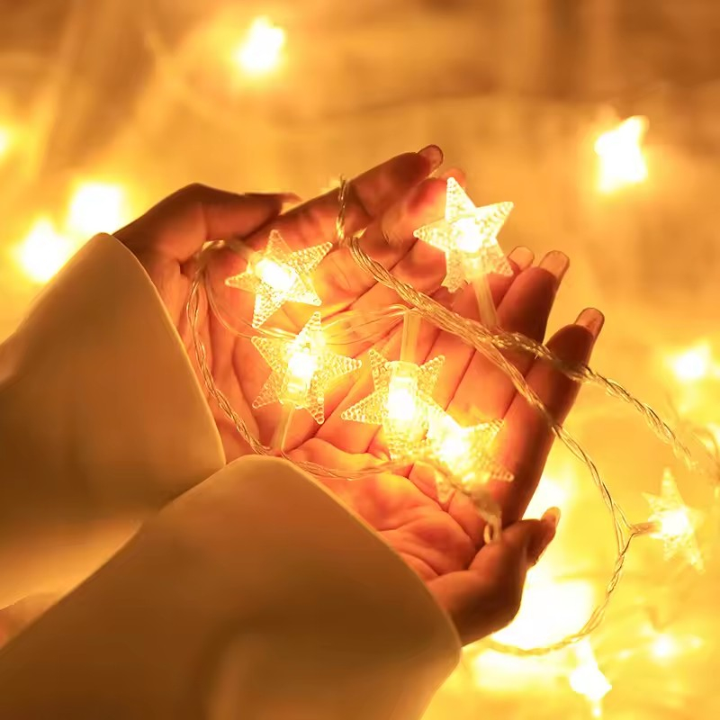 Dekorativ solcellsdriven ljusslinga med stjärnor, 6m