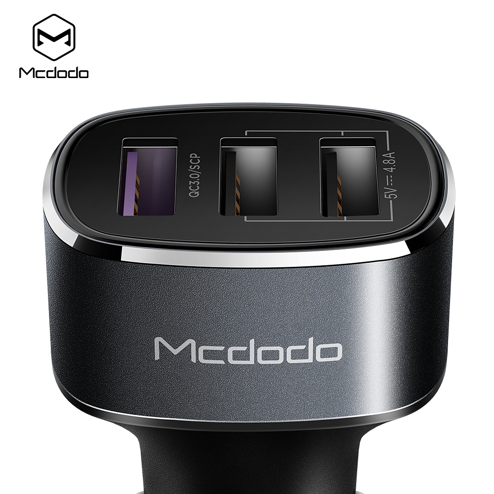 McDodo CC-6570 billaddare med 3 USB-uttag, 4.8A + QC 3.0, svart