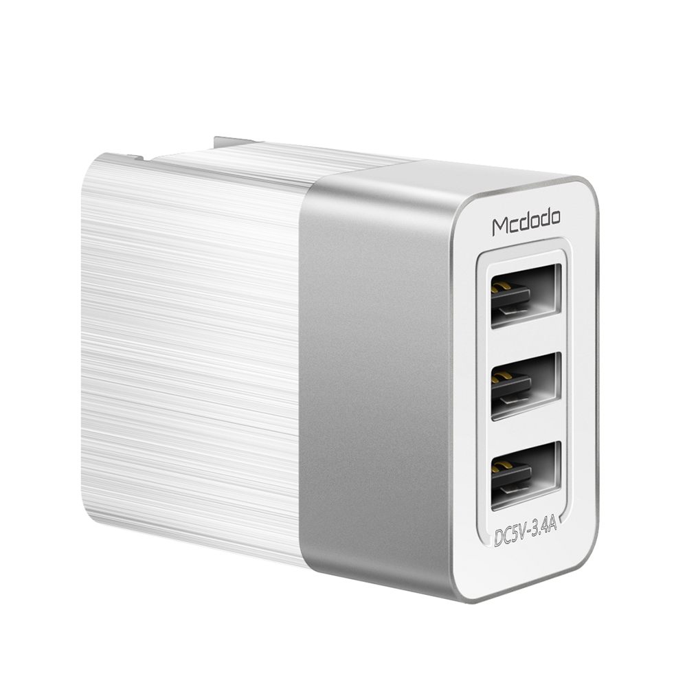 McDodo CH-5340 Universal Reseadapter US/UK/EU-plug, 3xUSB, 3.4A