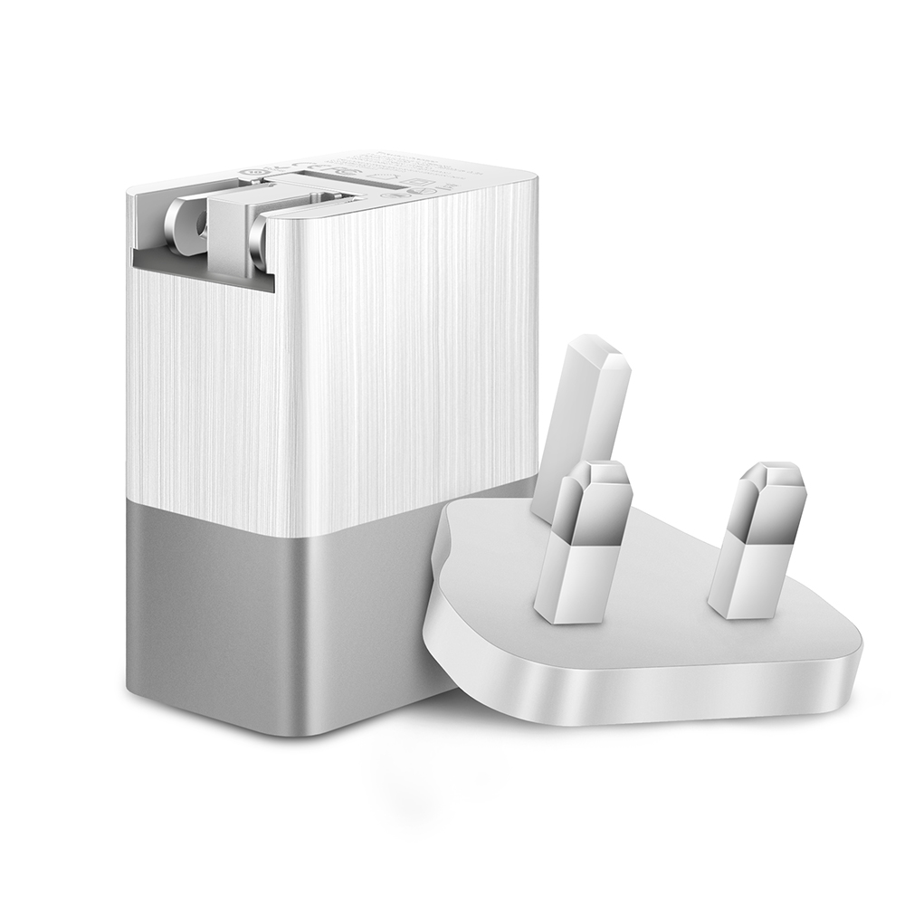 McDodo CH-5340 Universal Reseadapter US/UK/EU-plug, 3xUSB, 3.4A