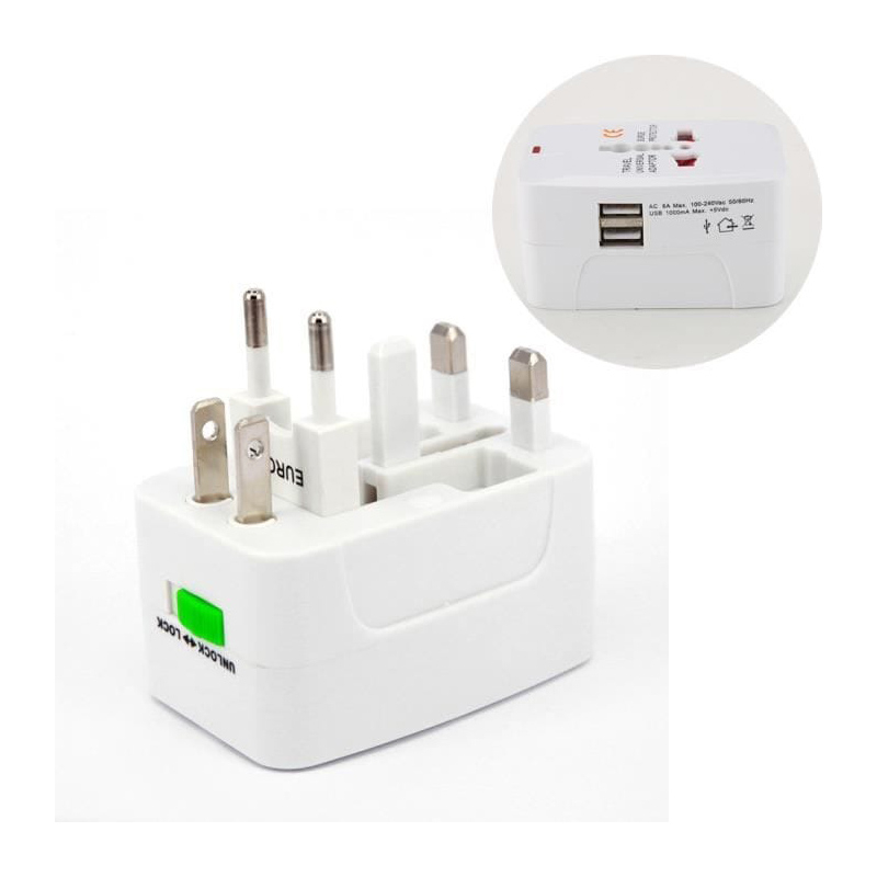 Reseadapter Universalkontakt + 2 USB-portar