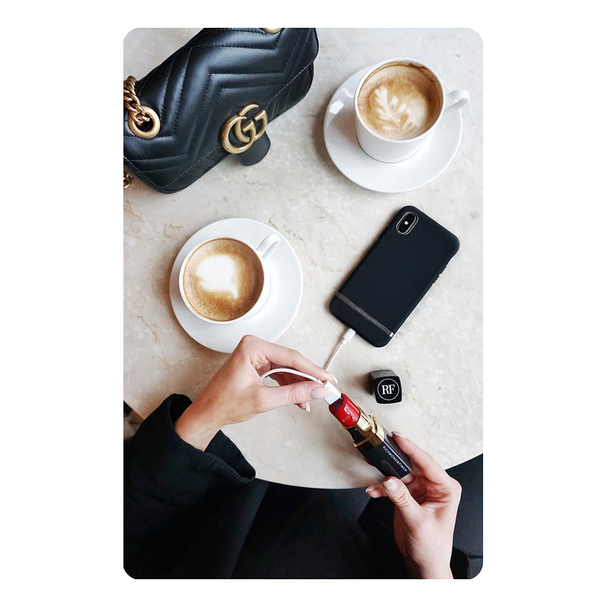 Richmond & Finch Lipstick Powerbank, svart