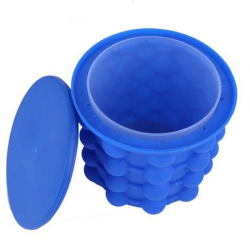 Ice Genie isbehållare i silikon, 11.9x12.9cm, blå